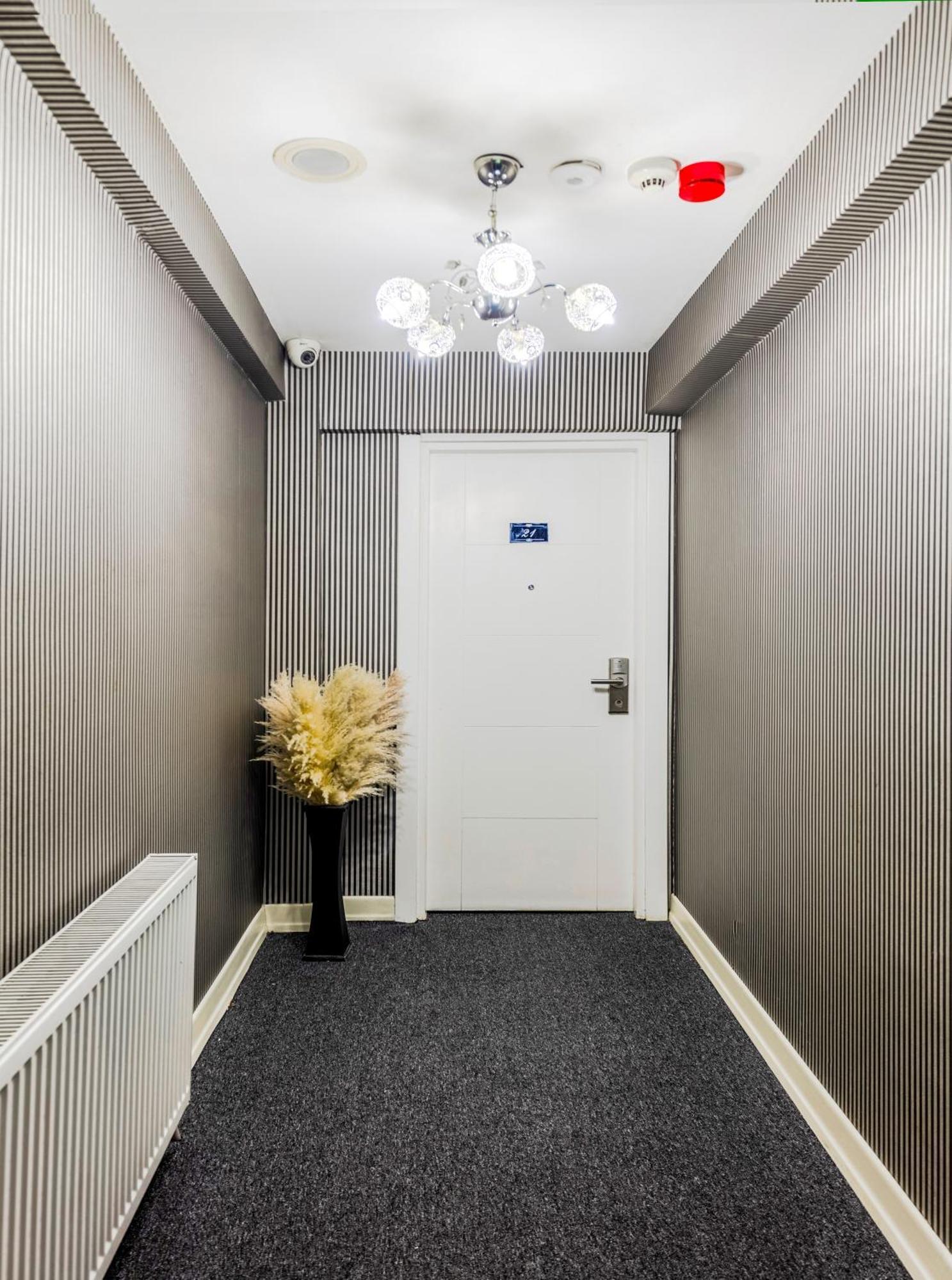 In Pera Boutique Hotel Стамбул Экстерьер фото